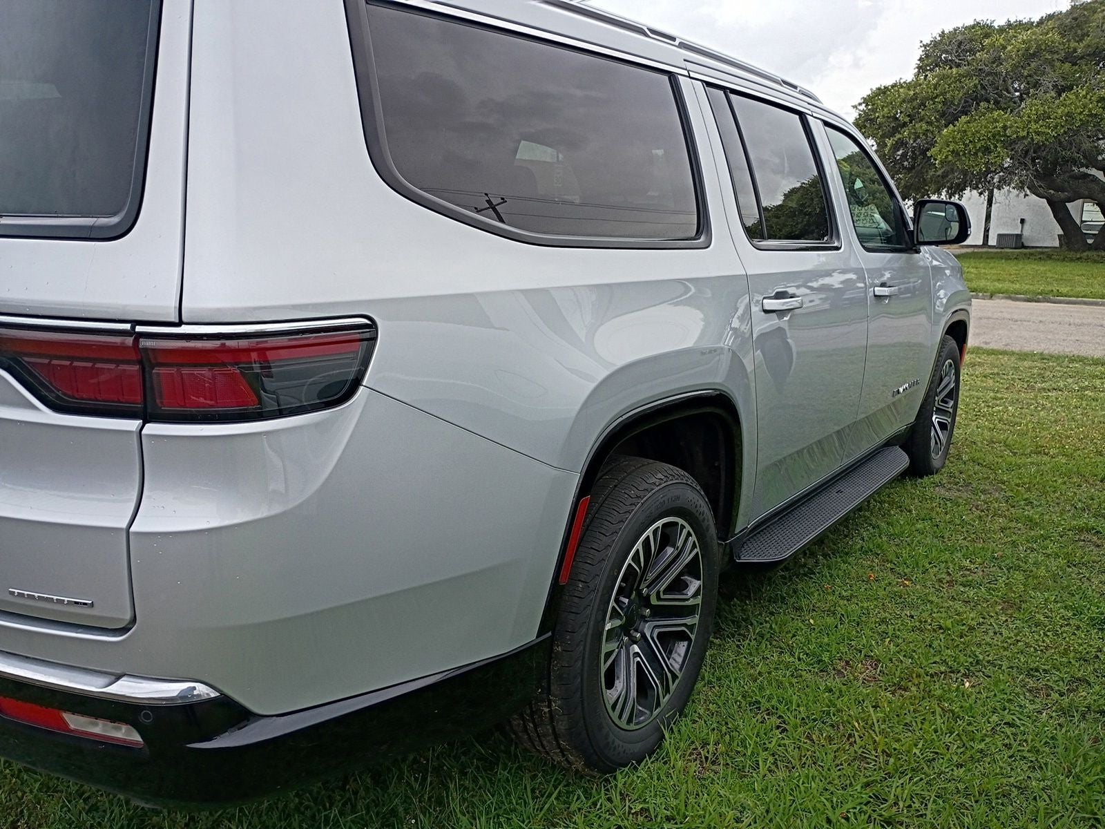 2024 Jeep Wagoneer L Series II