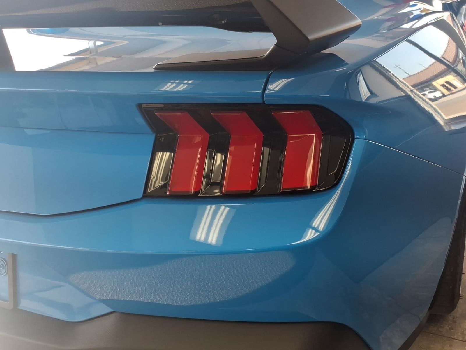 2025 Ford Mustang Dark Horse