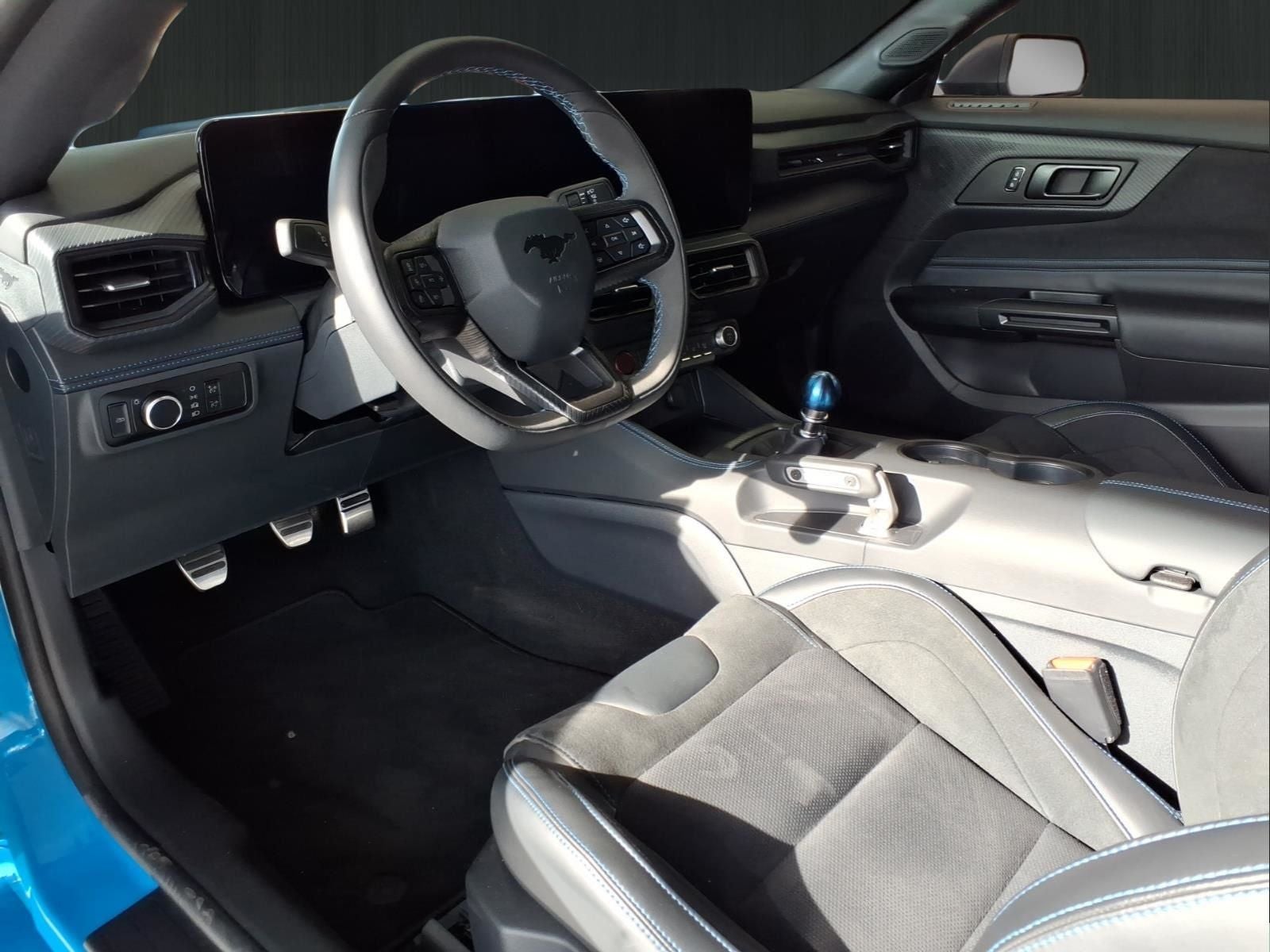 2025 Ford Mustang Dark Horse