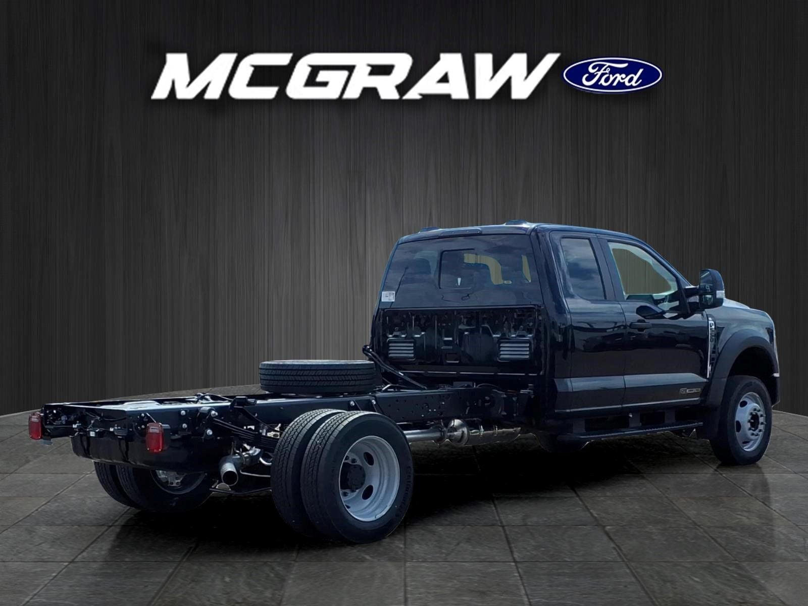 2026 Ford F-550SD DRW