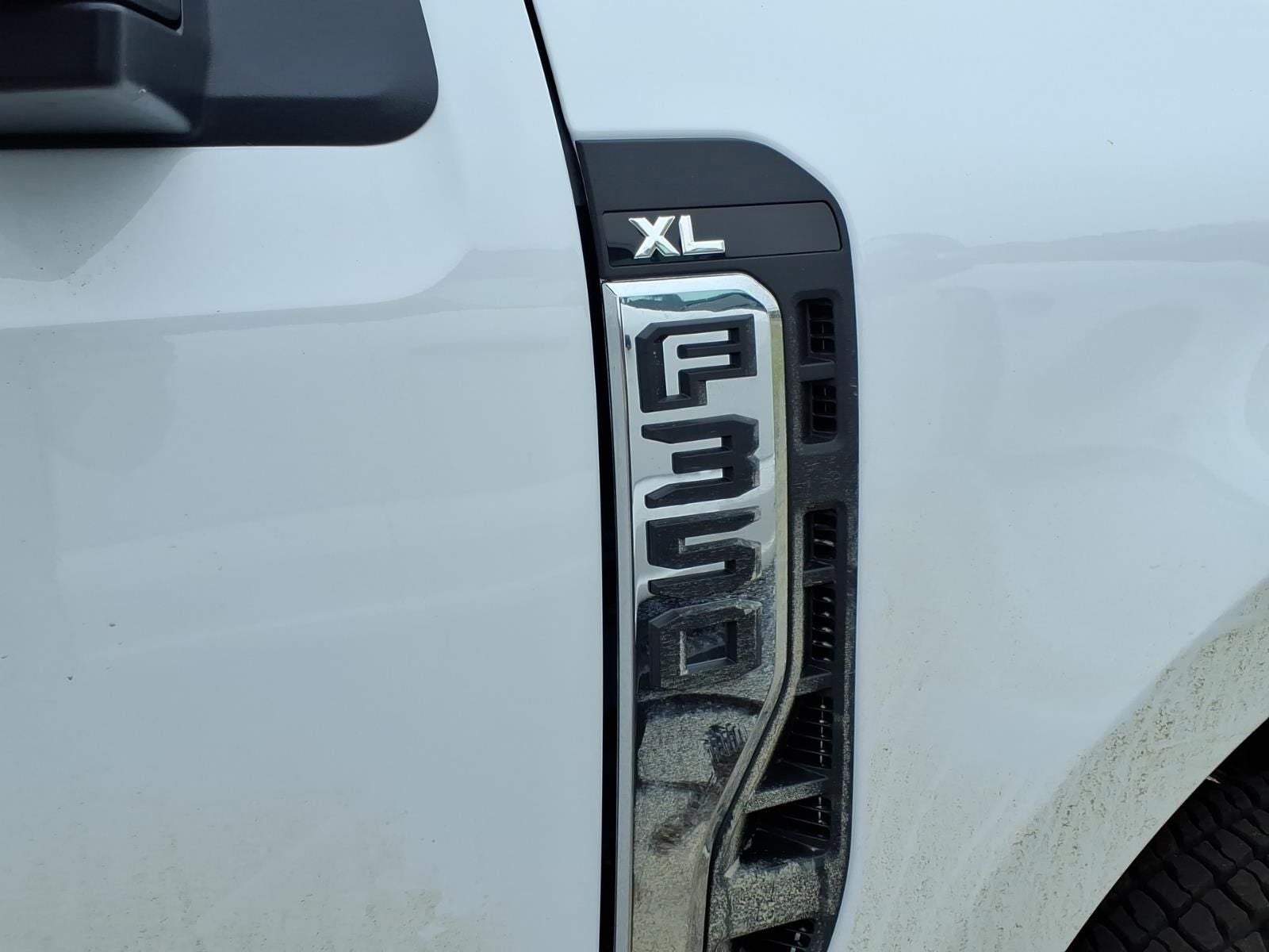 2026 Ford Chassis Cab F-350® XL