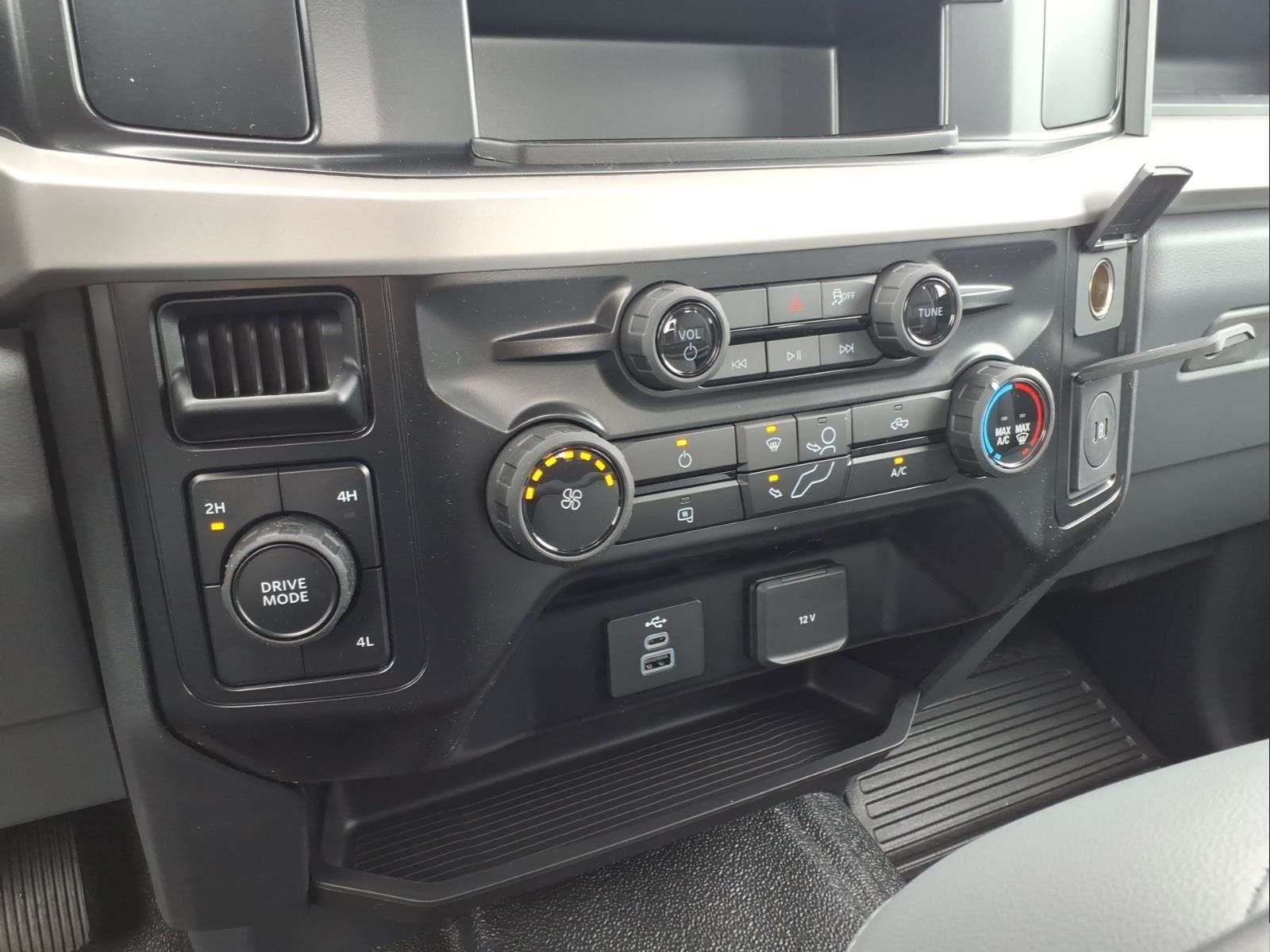 2026 Ford Chassis Cab F-350® XL