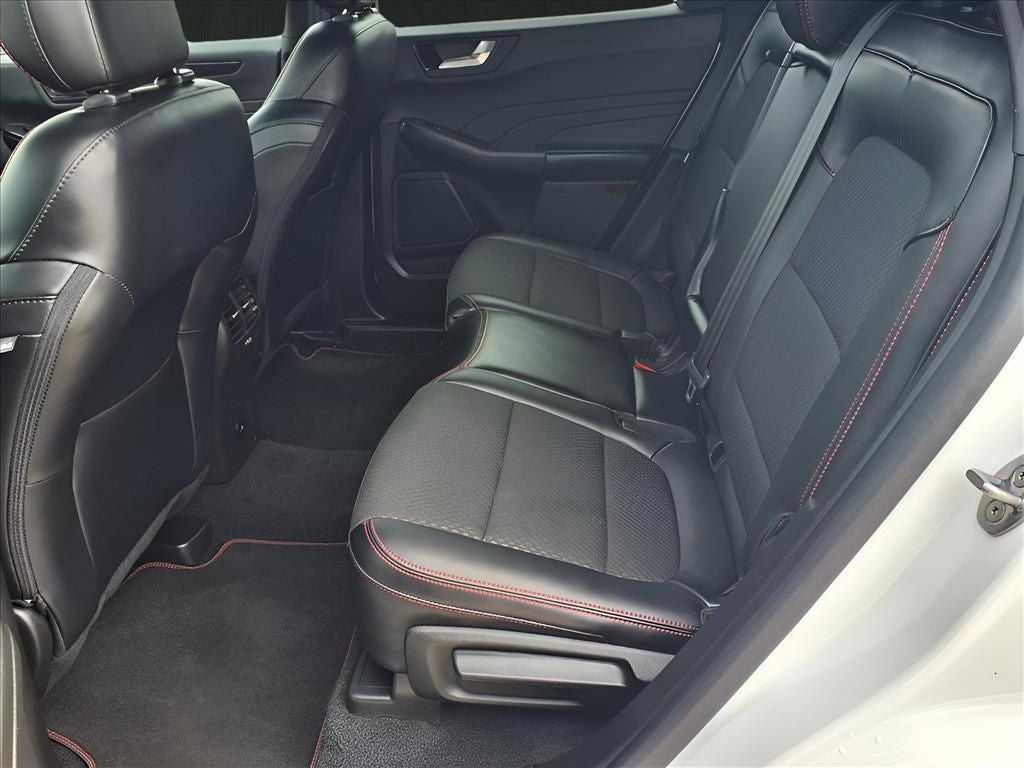 2023 Ford Escape Hybrid ST-Line