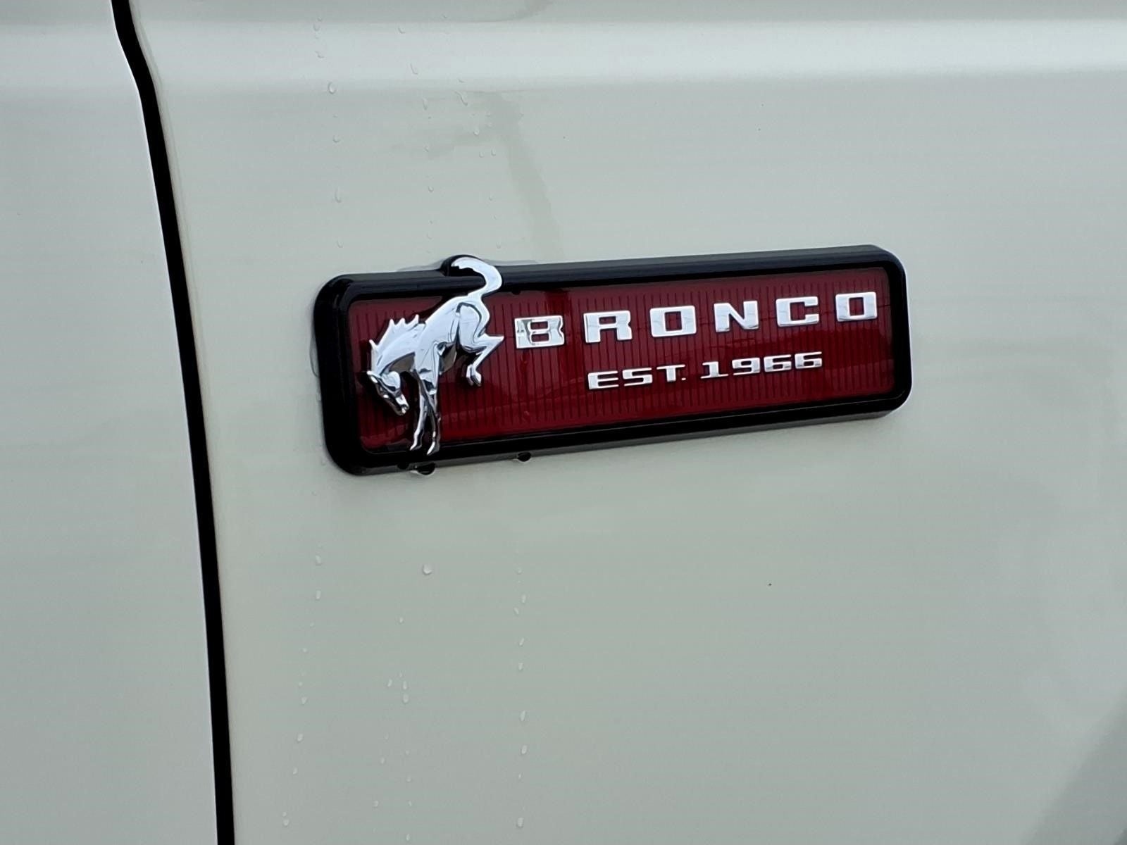 2026 Ford Bronco Outer Banks®