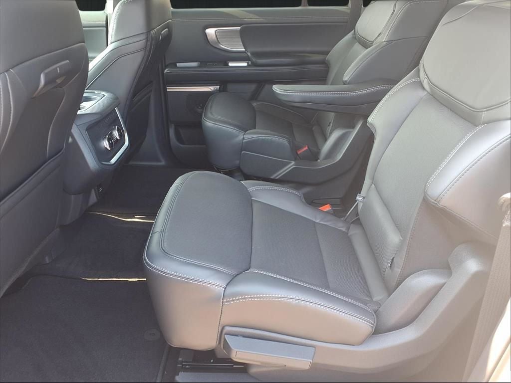 2025 Ford Expedition Platinum® MAX