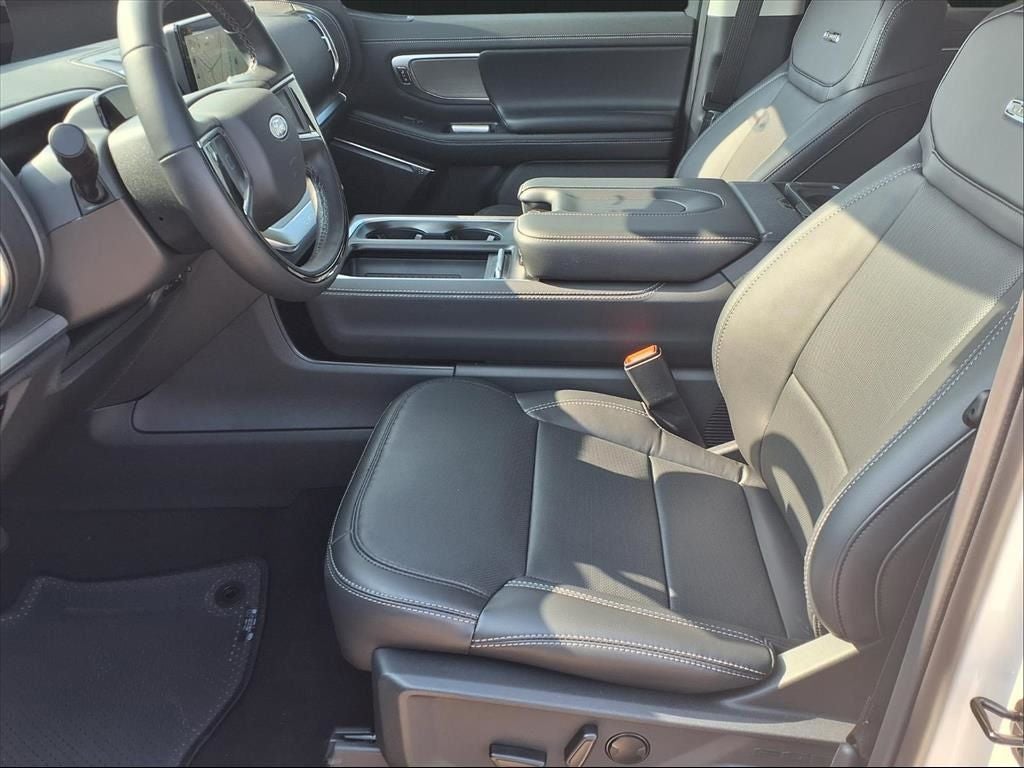 2025 Ford Expedition Platinum® MAX