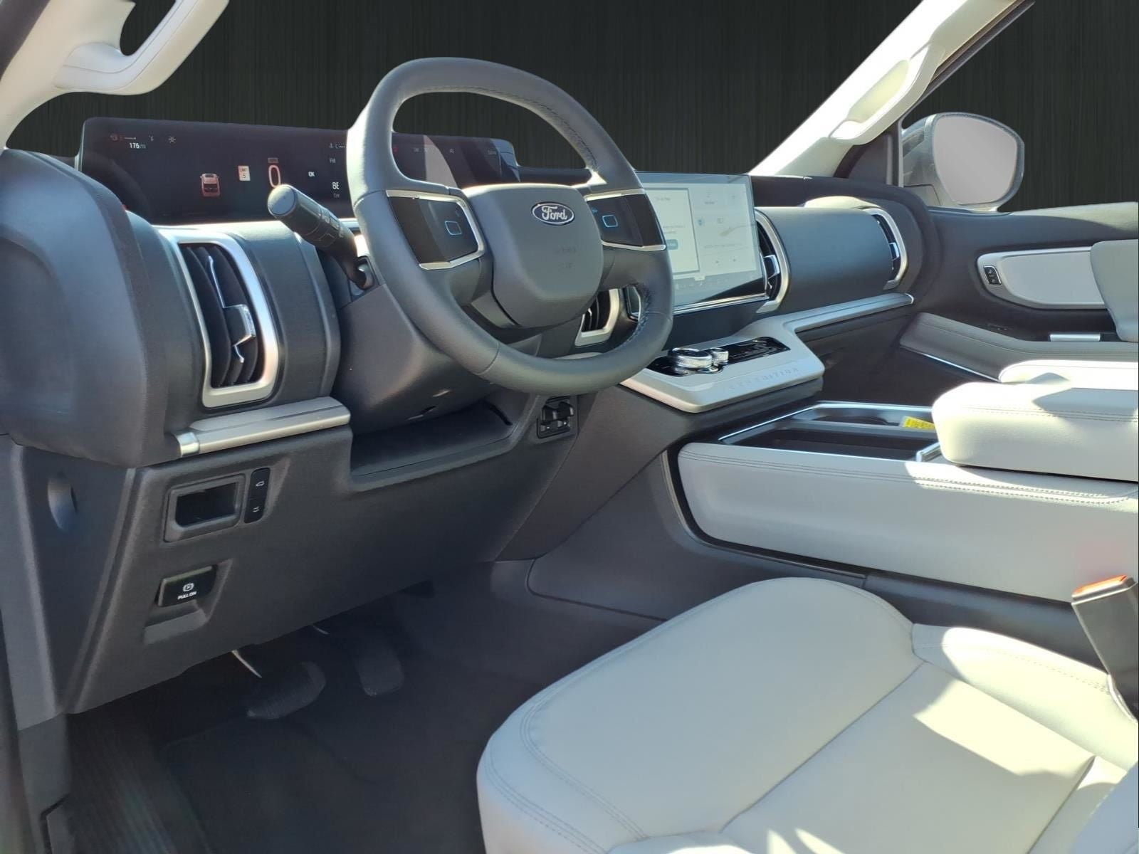 2026 Ford Expedition Active