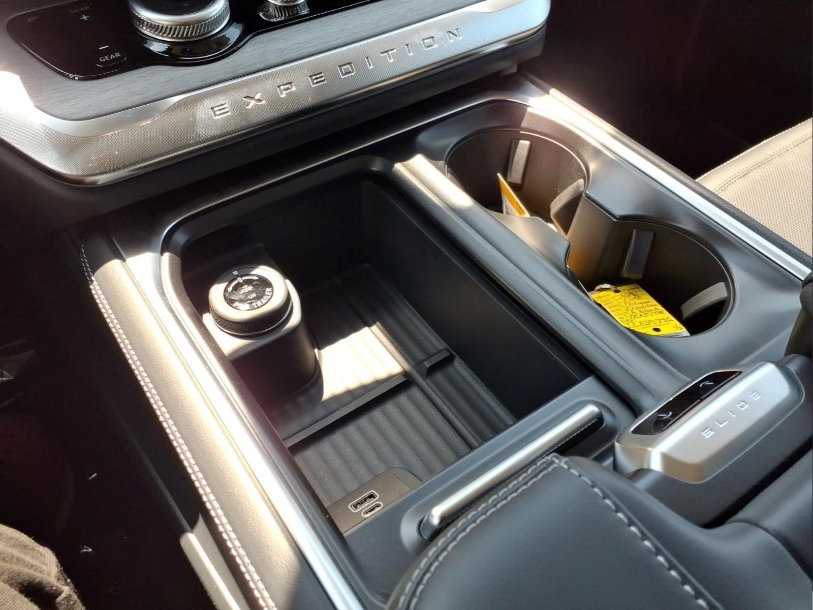 2026 Ford Expedition Platinum®