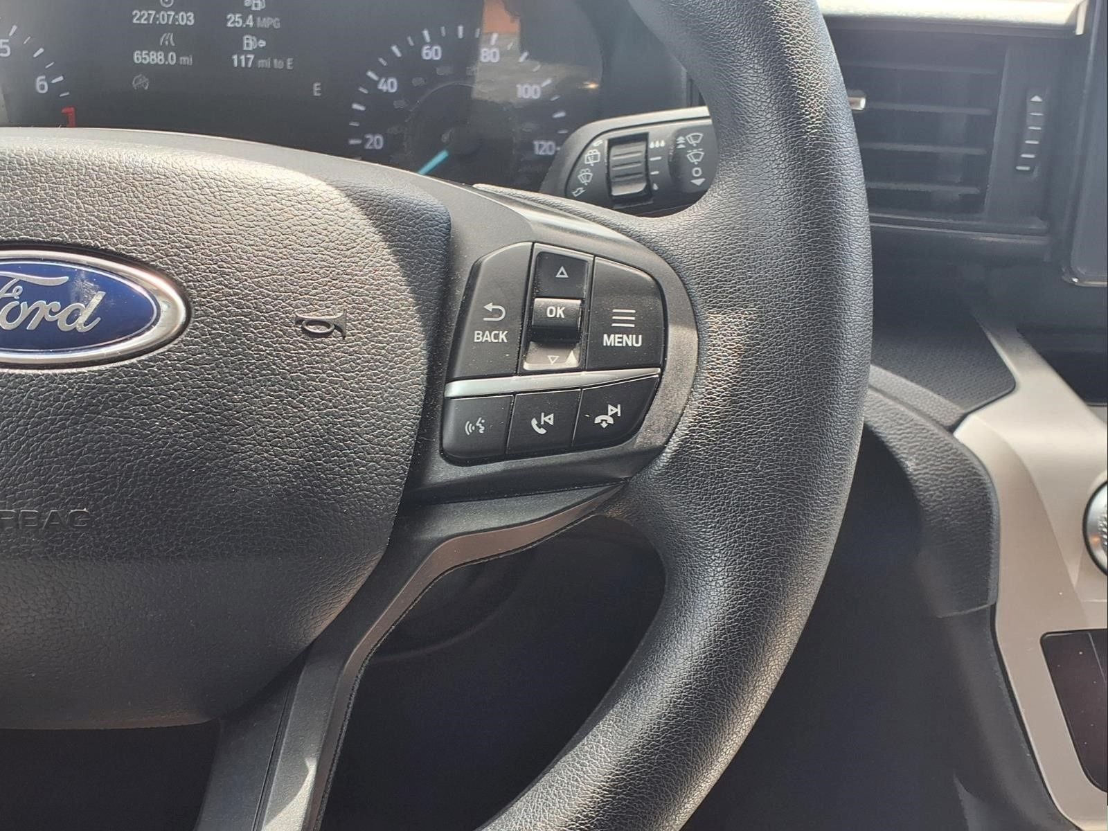 2021 Ford Explorer Base