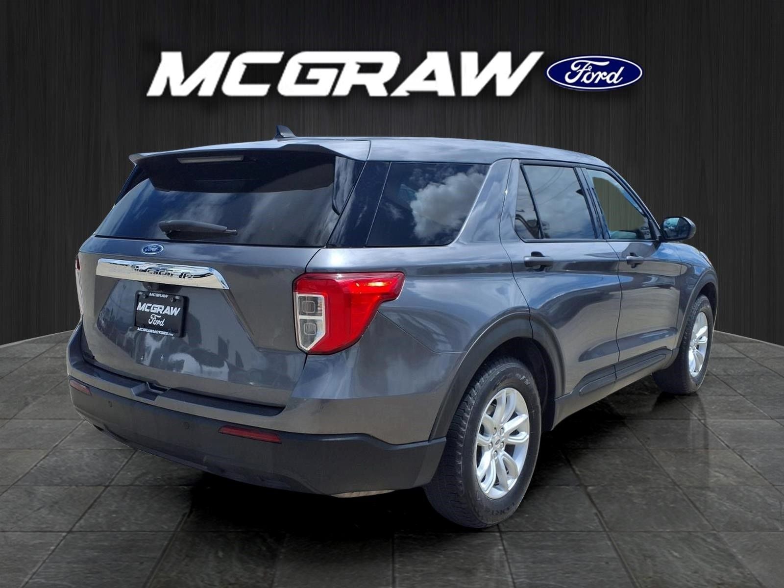 2021 Ford Explorer Base