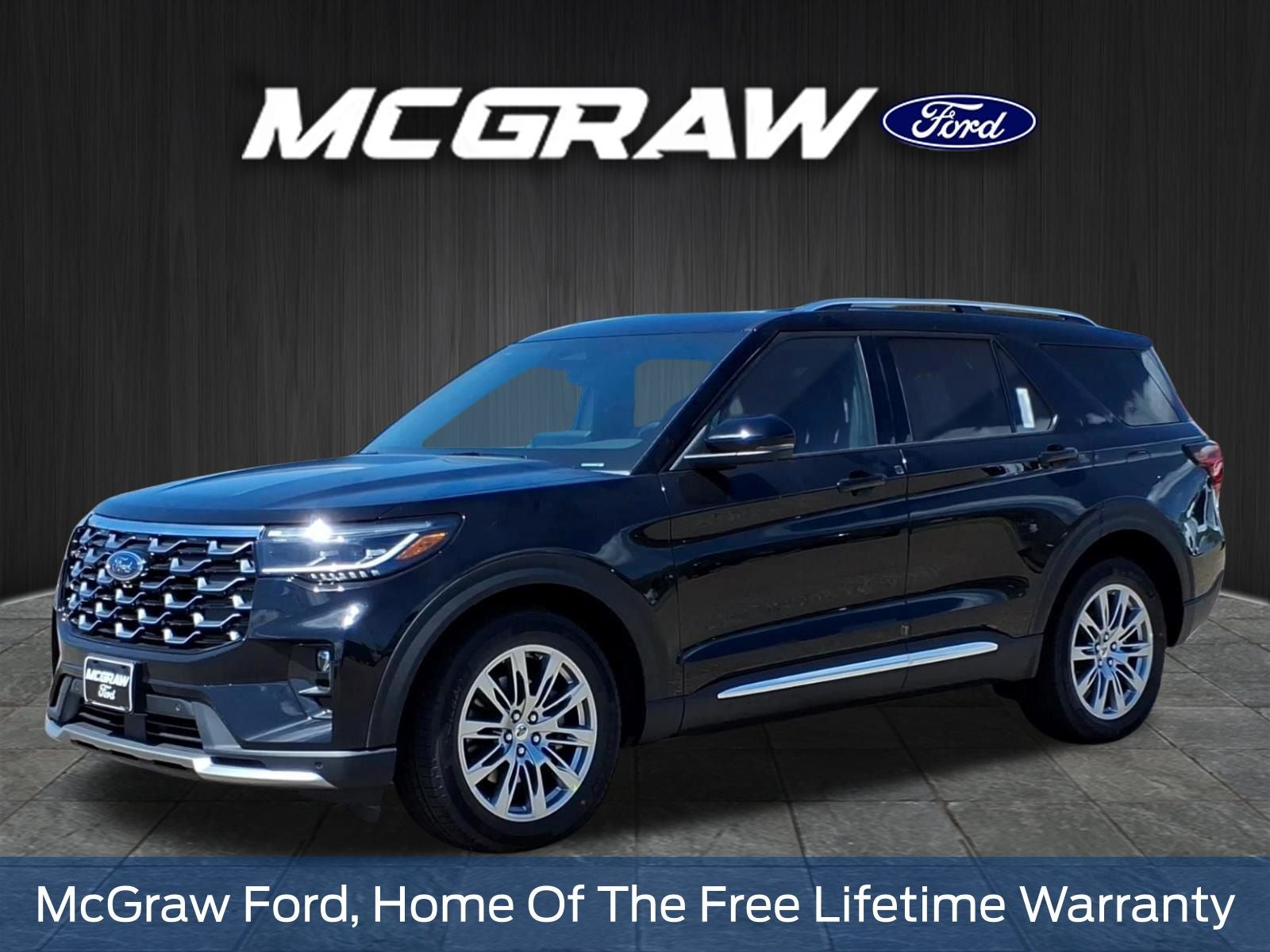 2026 Ford Explorer Platinum's photo