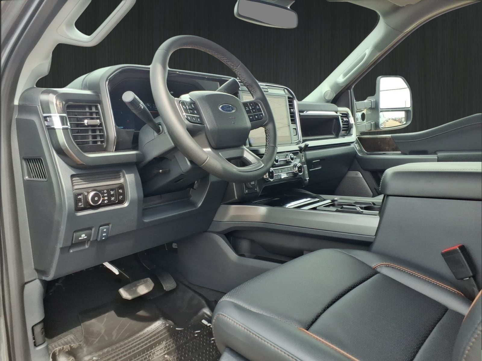 2026 Ford Super Duty F-350® Lariat®