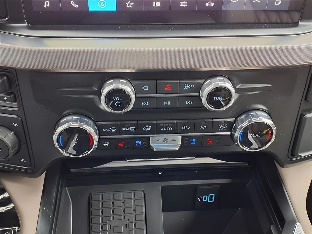 2026 Ford Super Duty F-350® Platinum®