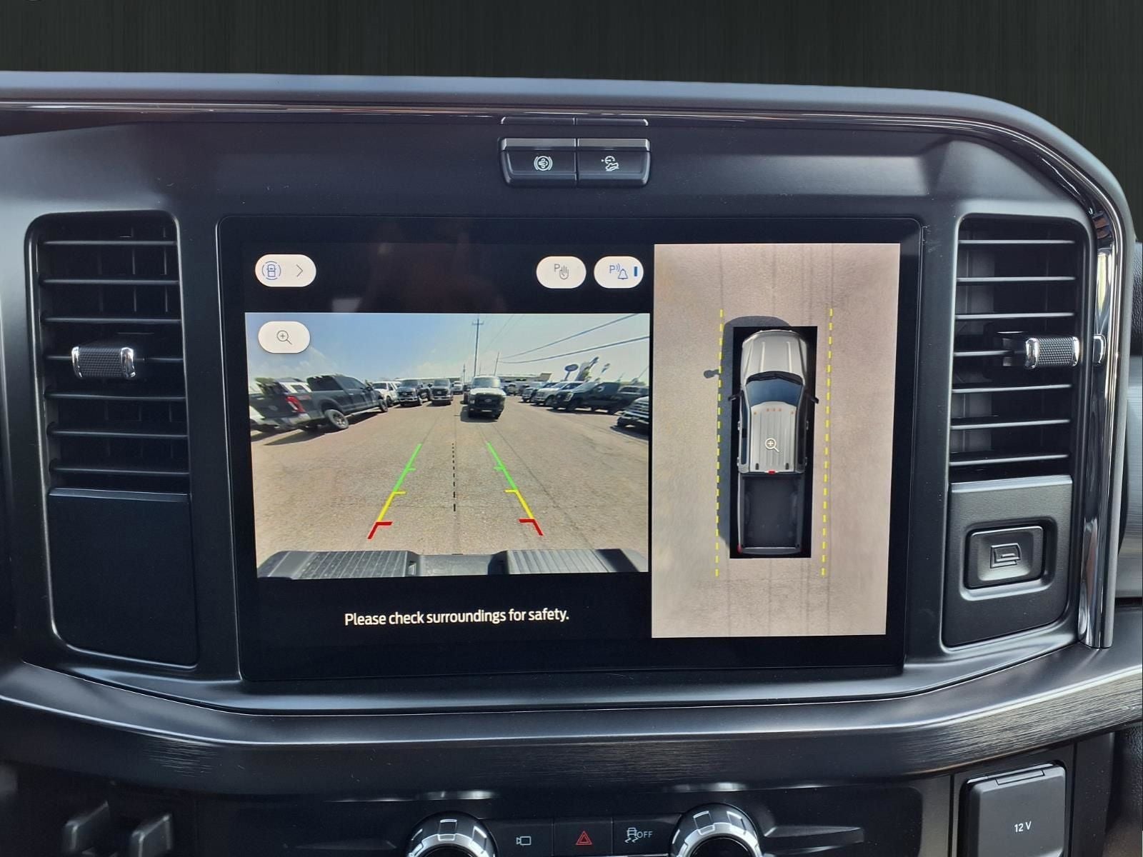 2026 Ford Super Duty F-350® Lariat®