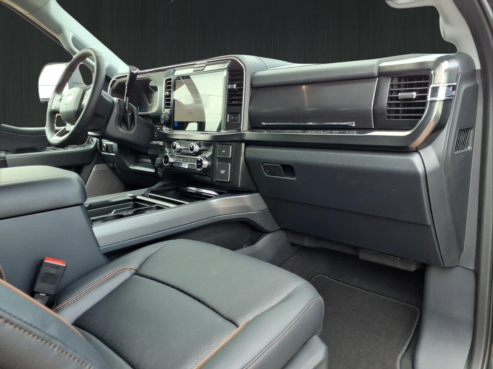 2026 Ford Super Duty F-350® Lariat®