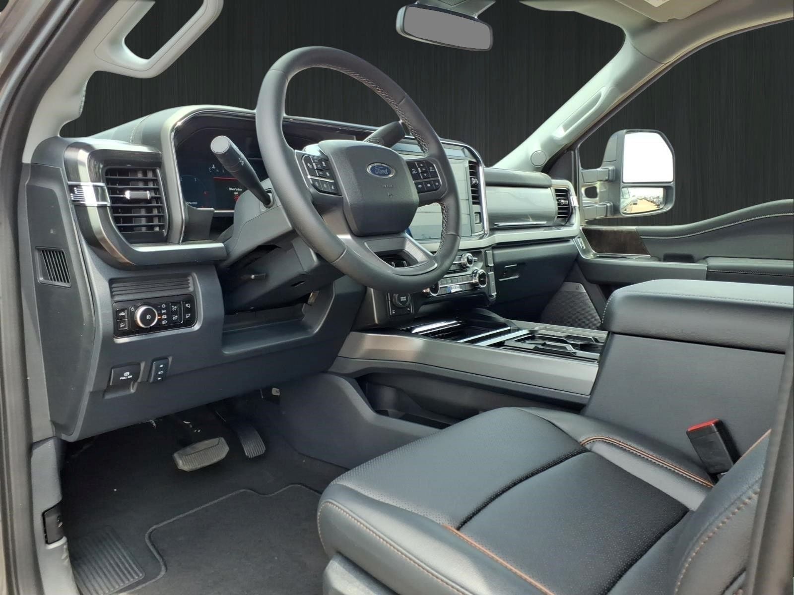 2026 Ford Super Duty F-350® Lariat®