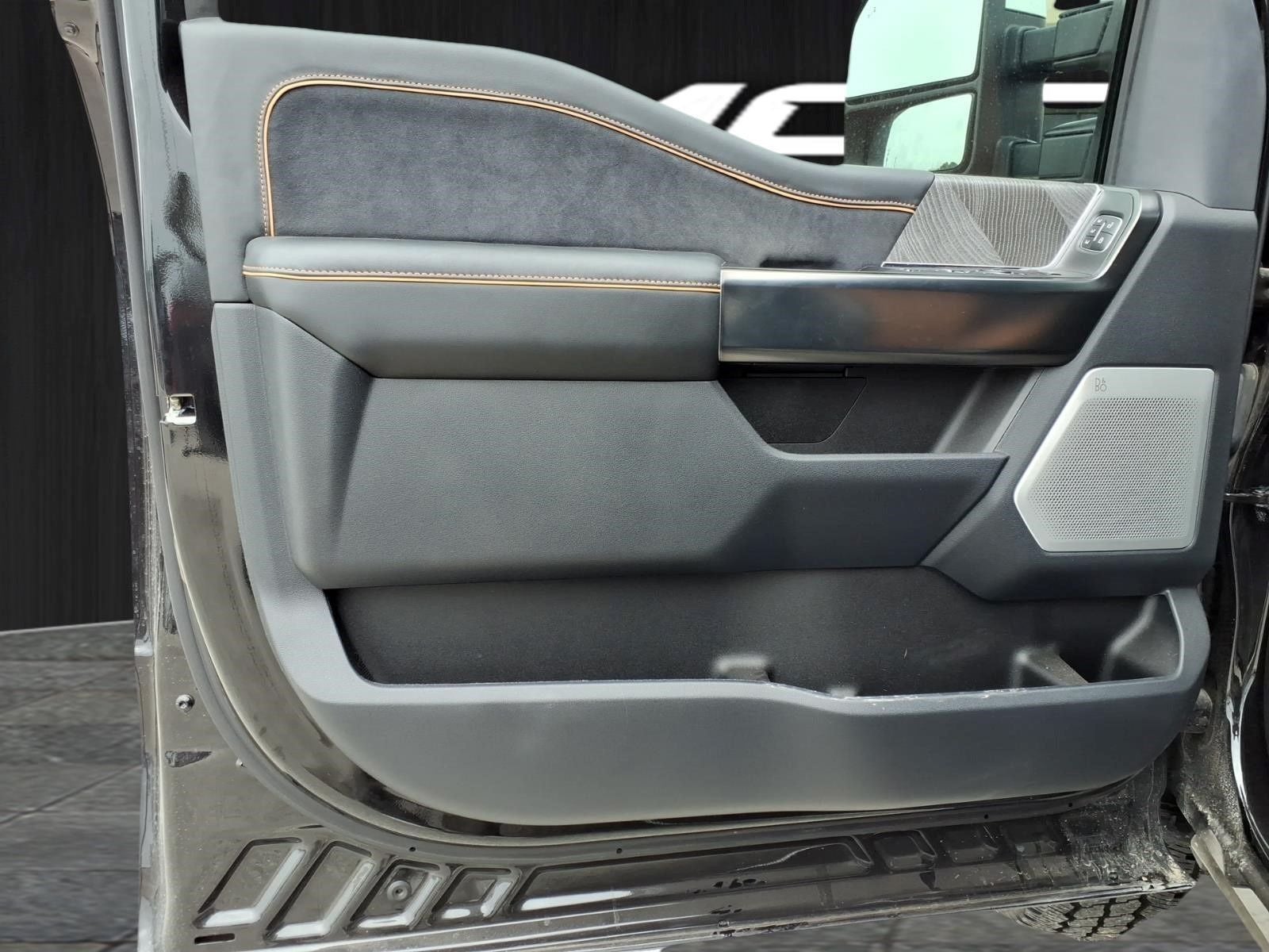 2024 Ford F-350SD Platinum