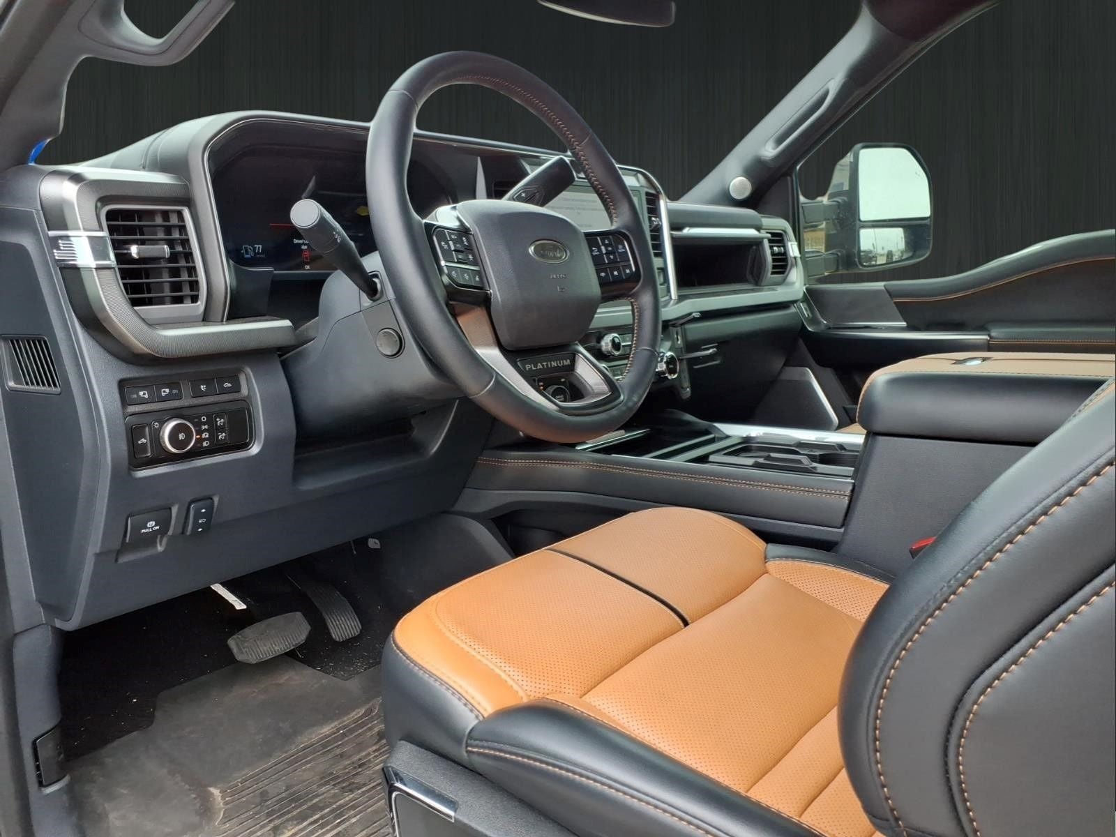 2024 Ford F-350SD Platinum