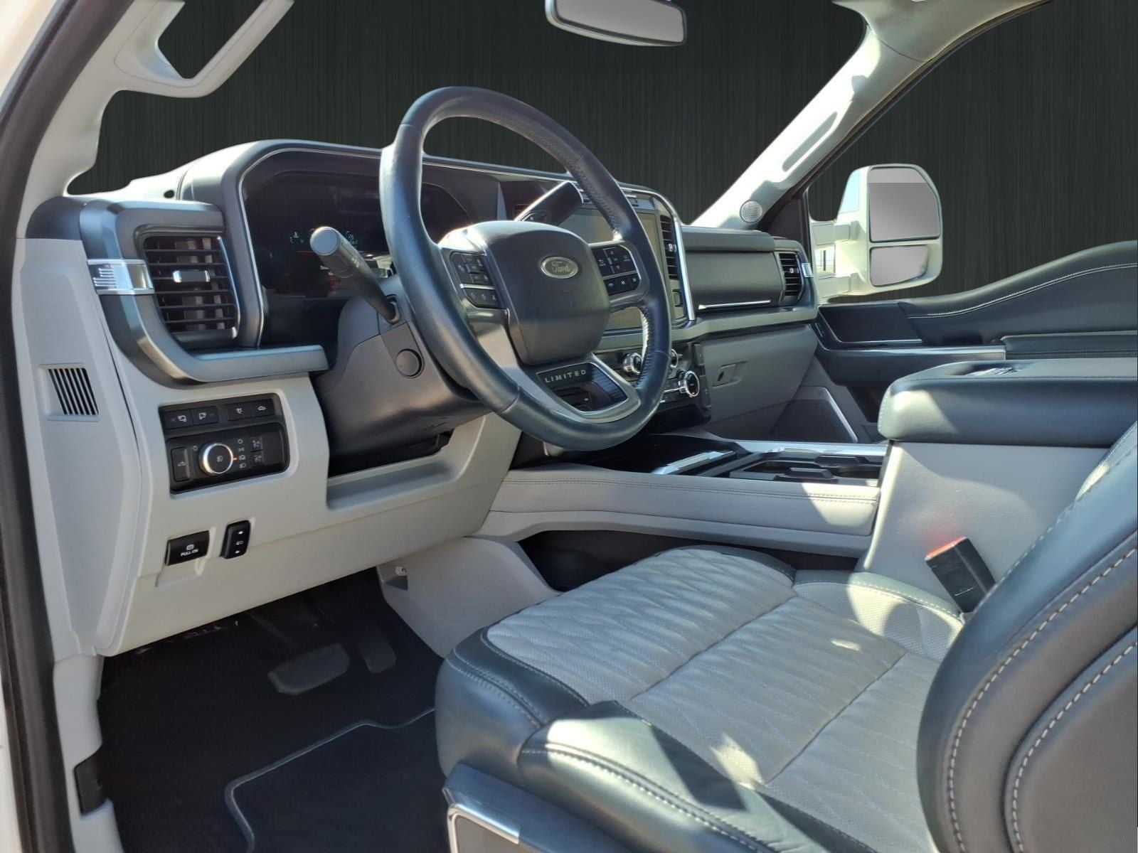 2024 Ford F-450SD Limited DRW