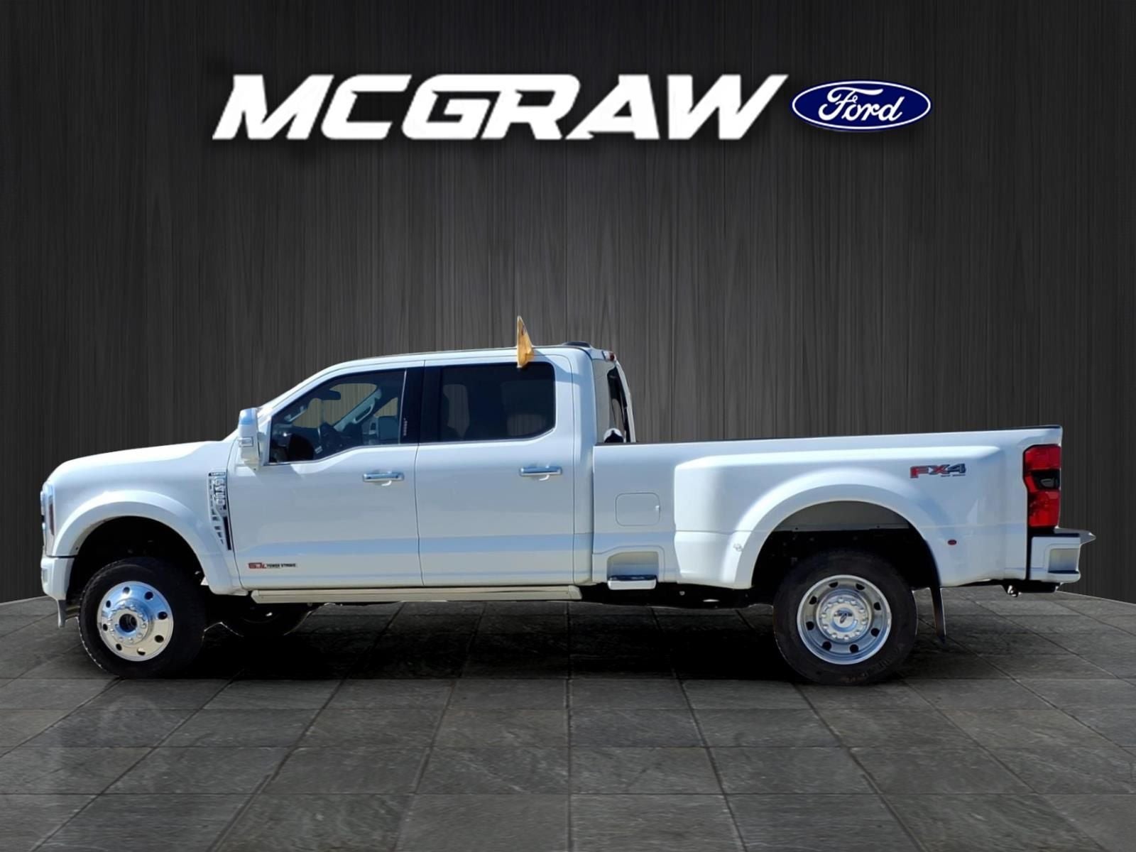 2024 Ford F-450SD Limited DRW