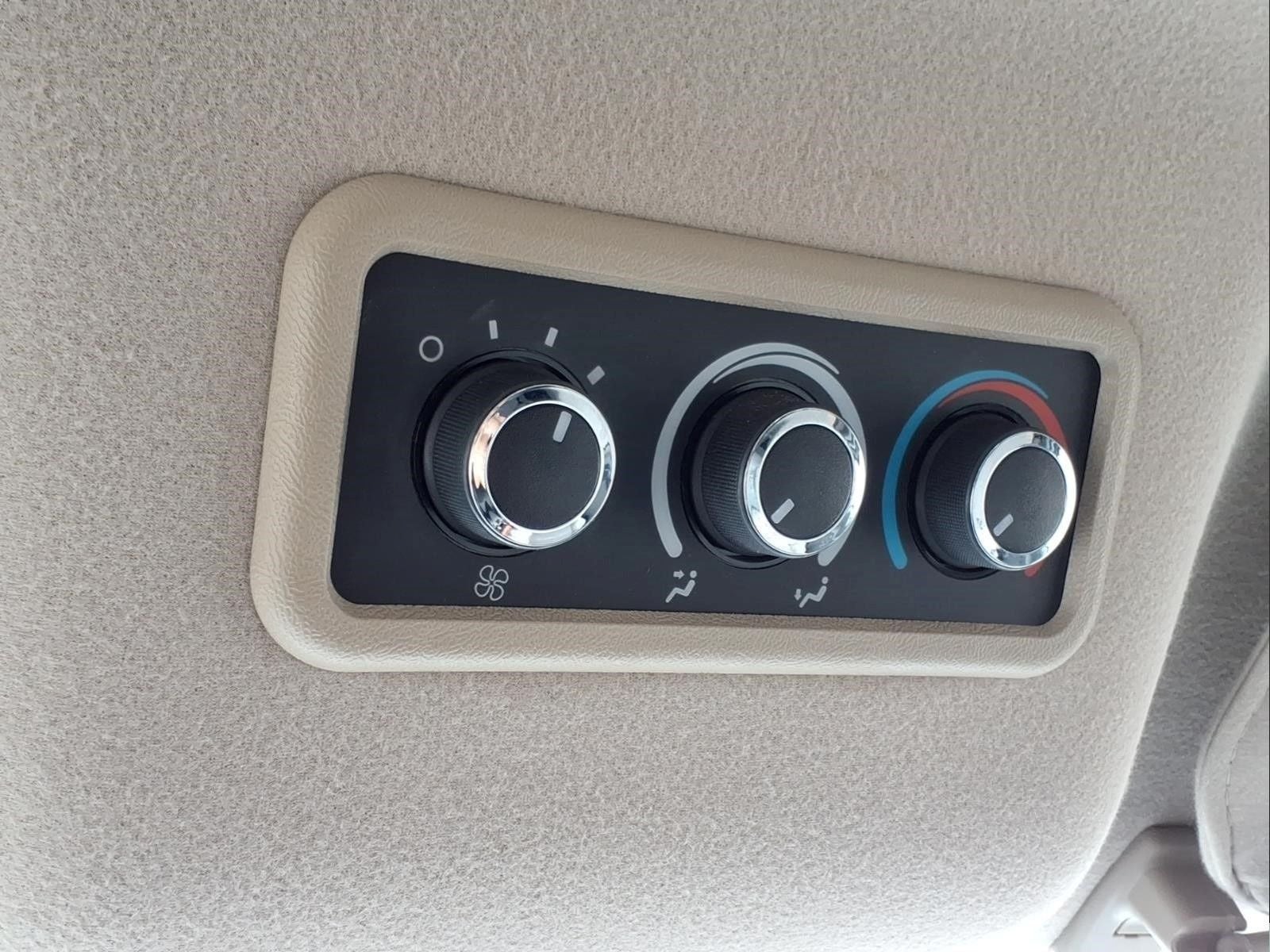 2019 Chevrolet Express 3500 LT Passenger