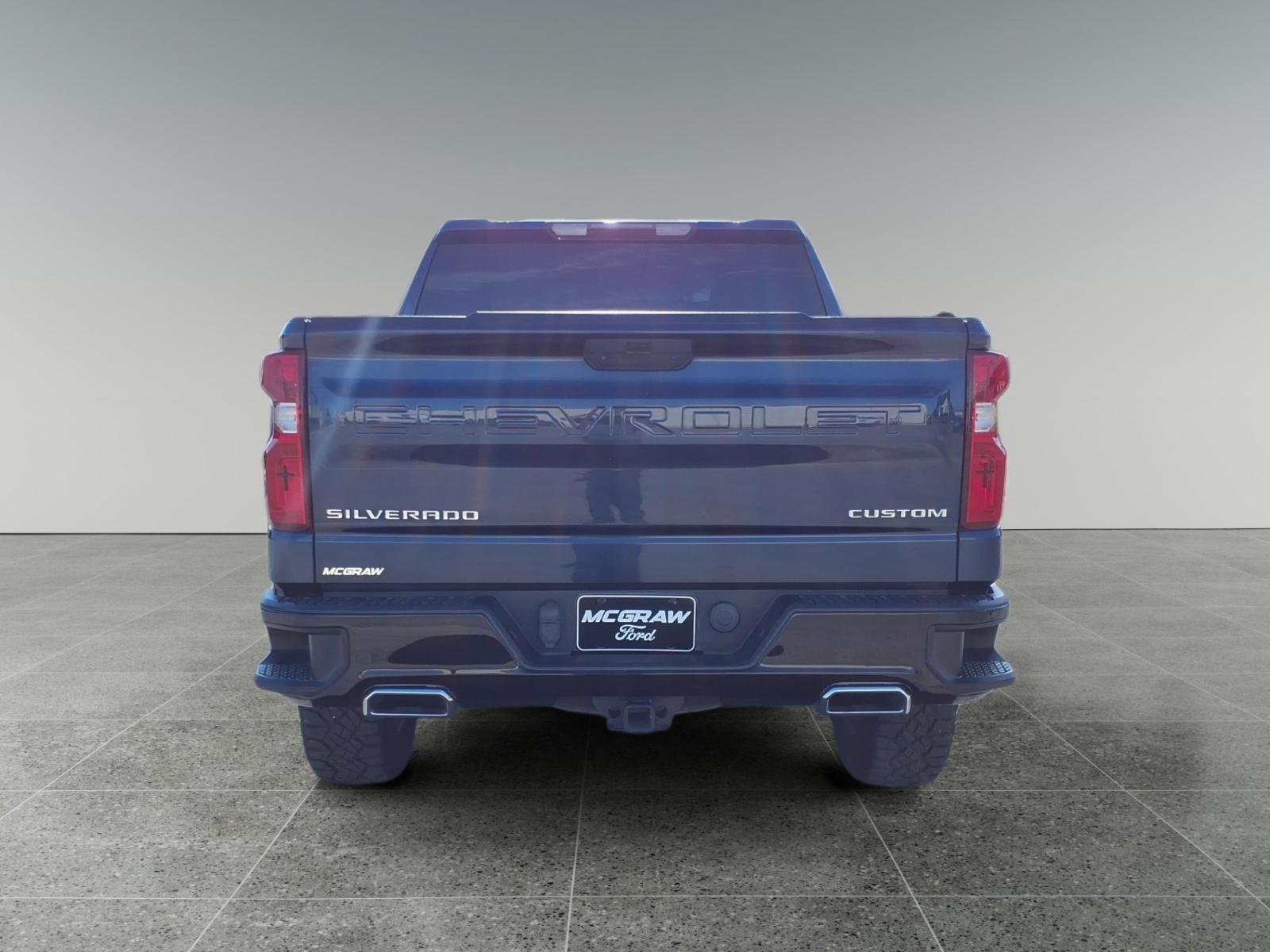 2022 Chevrolet Silverado Custom Trail Boss