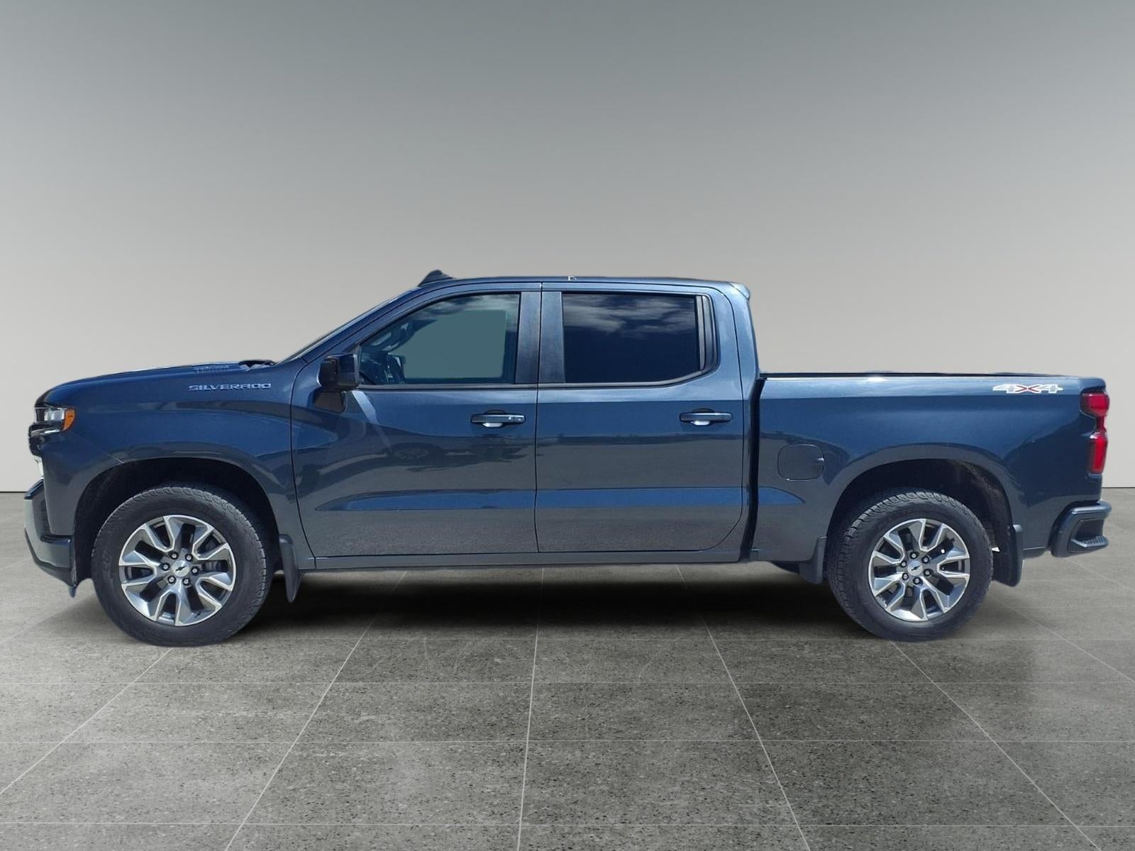 2021 Chevrolet Silverado RST