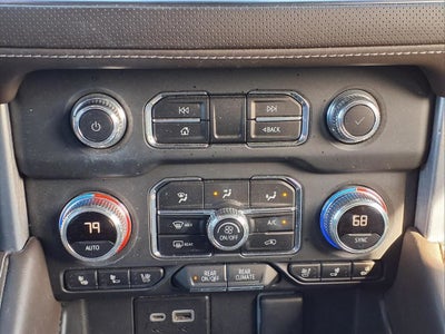 2023 GMC Yukon XL SLT