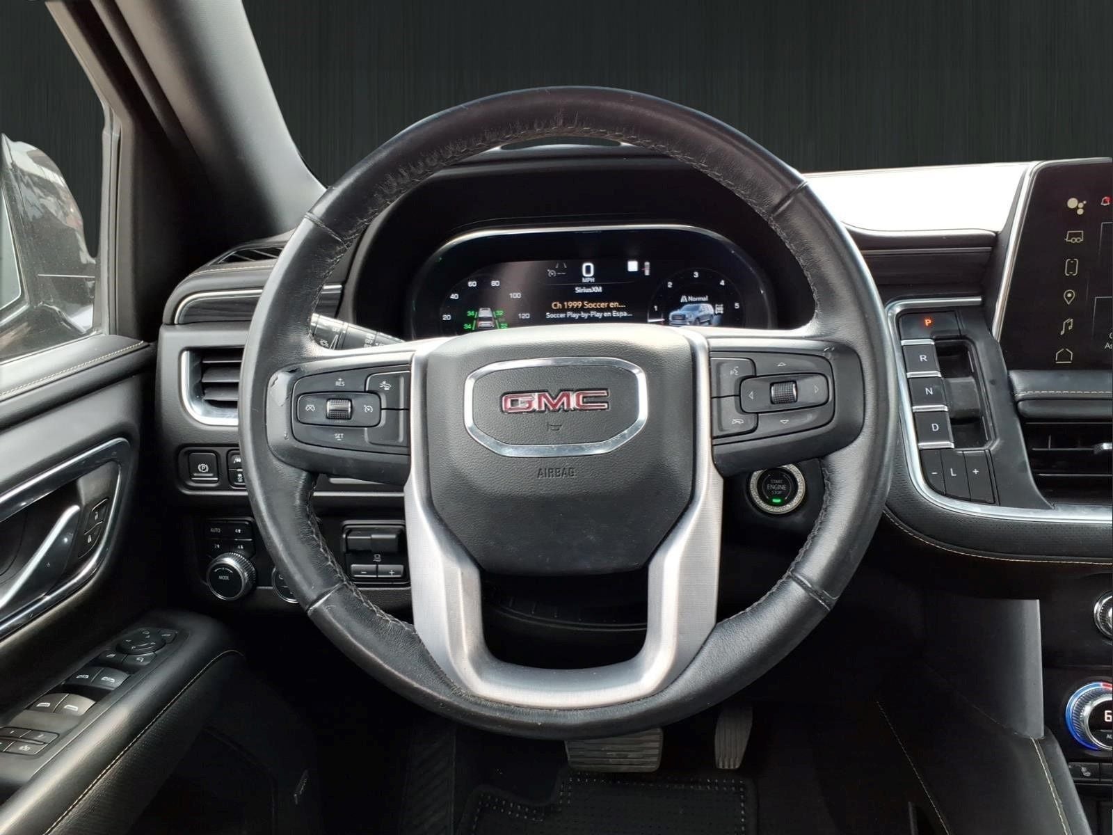 2022 GMC Yukon SLT