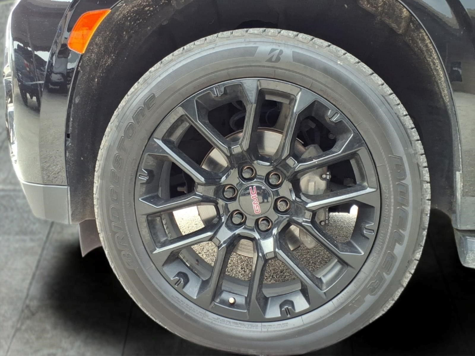 2022 GMC Yukon SLT