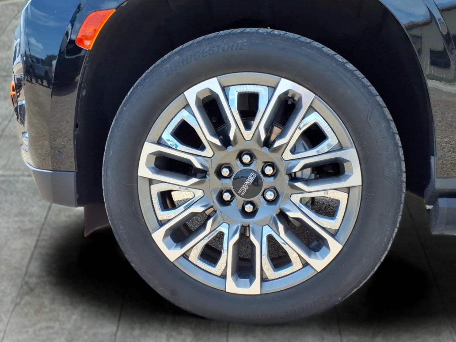 2024 GMC Yukon Denali Ultimate