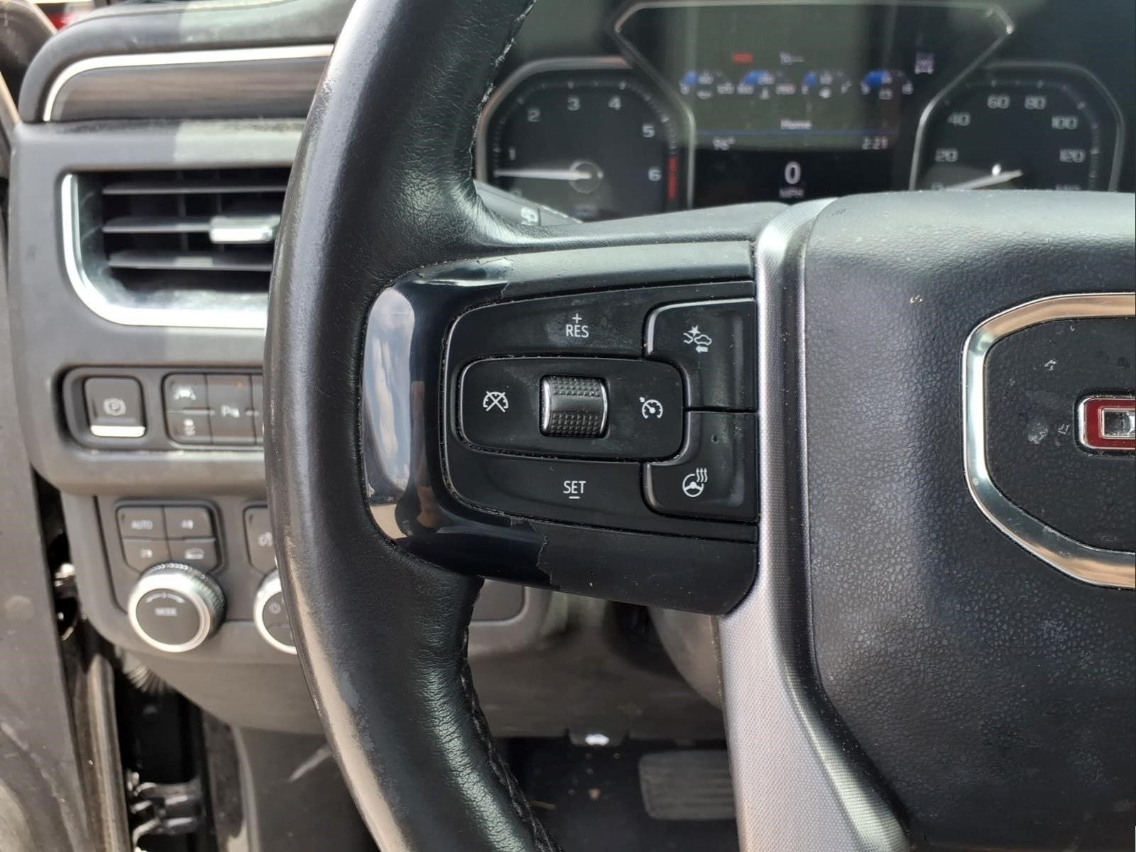 2021 GMC Yukon XL SLT