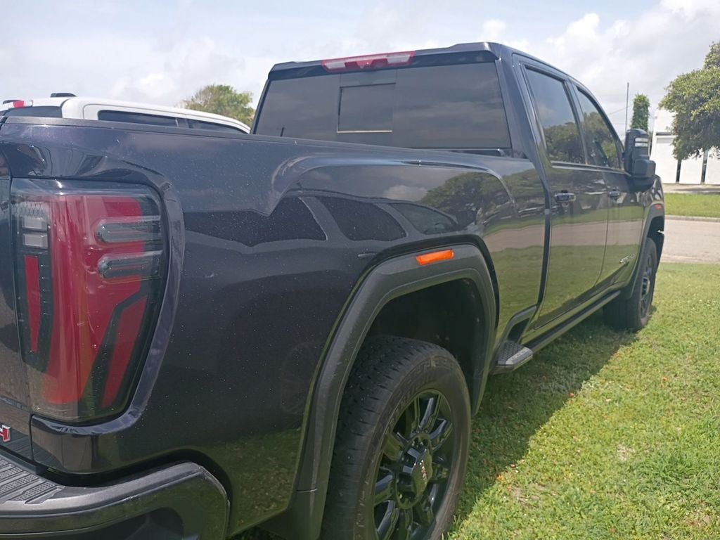 2025 GMC Sierra AT4