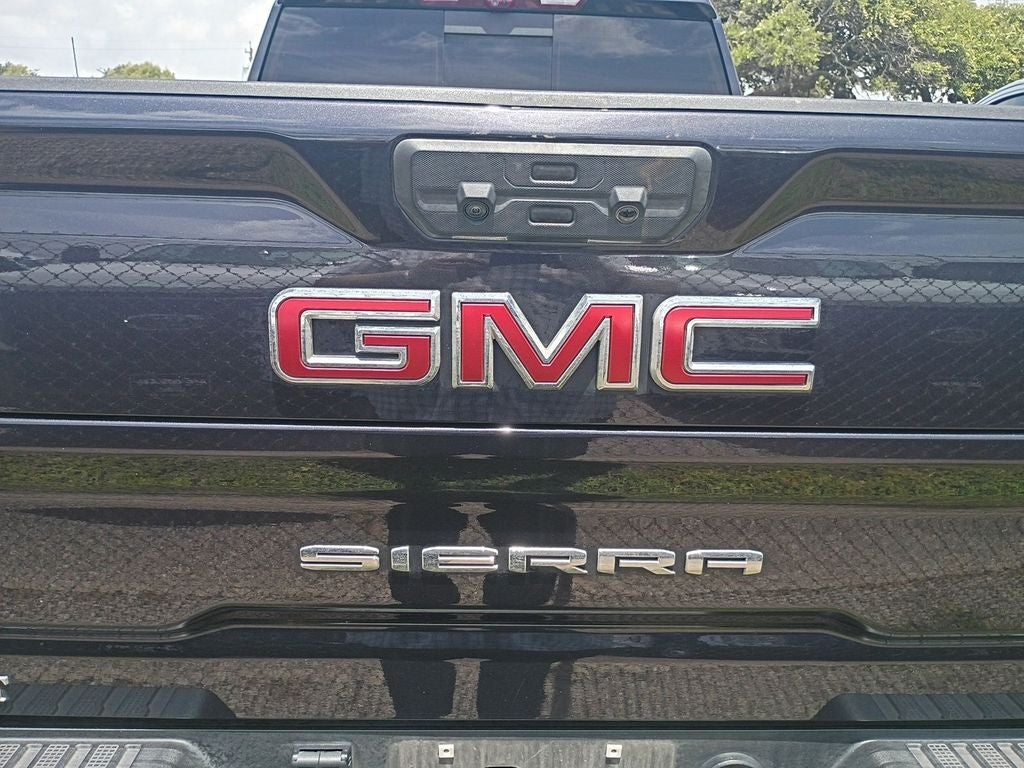 2025 GMC Sierra AT4