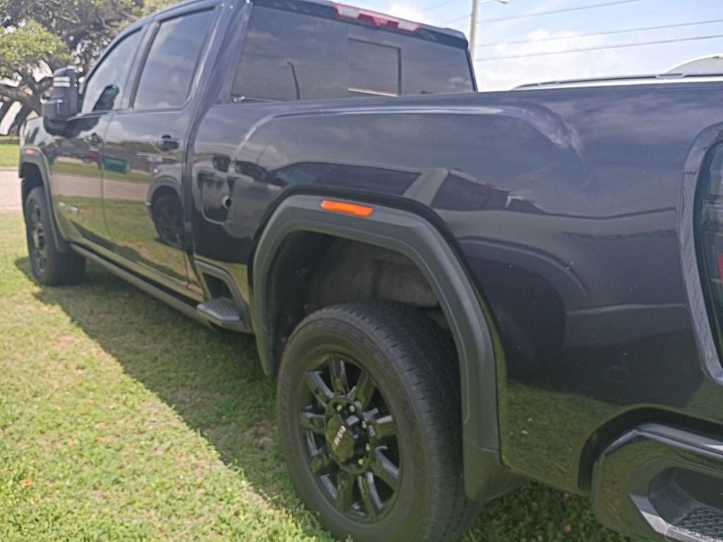 2025 GMC Sierra AT4