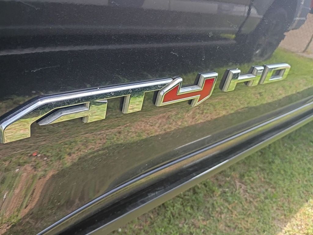 2025 GMC Sierra AT4