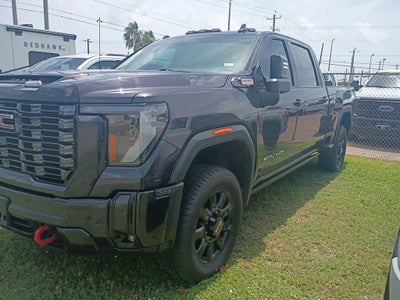 2025 GMC Sierra AT4