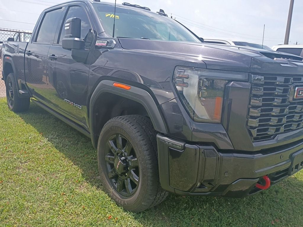 2025 GMC Sierra AT4