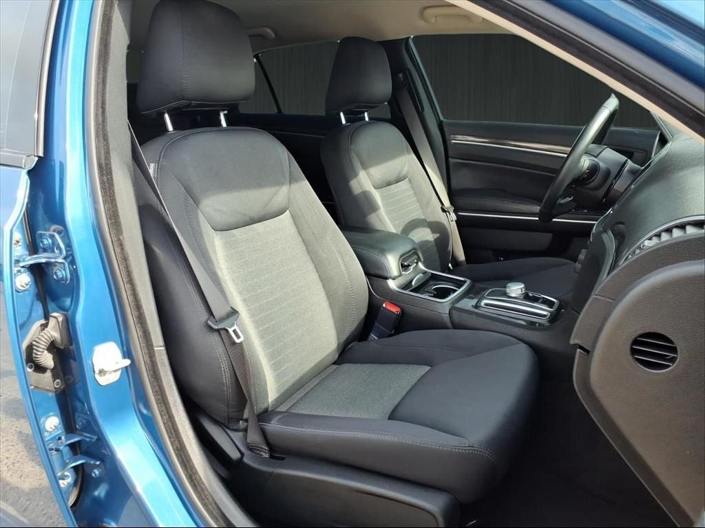 2022 Chrysler 300 Touring