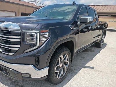 2023 GMC Sierra SLT