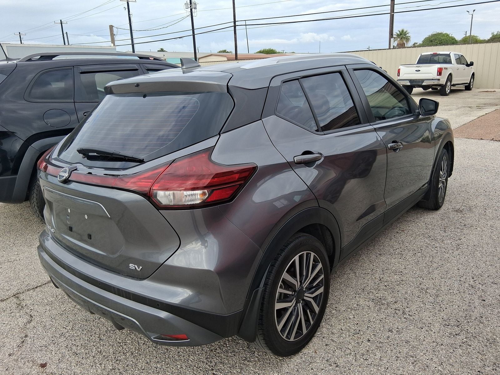 2022 Nissan Kicks SV