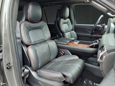 2023 Lincoln Navigator Black Label