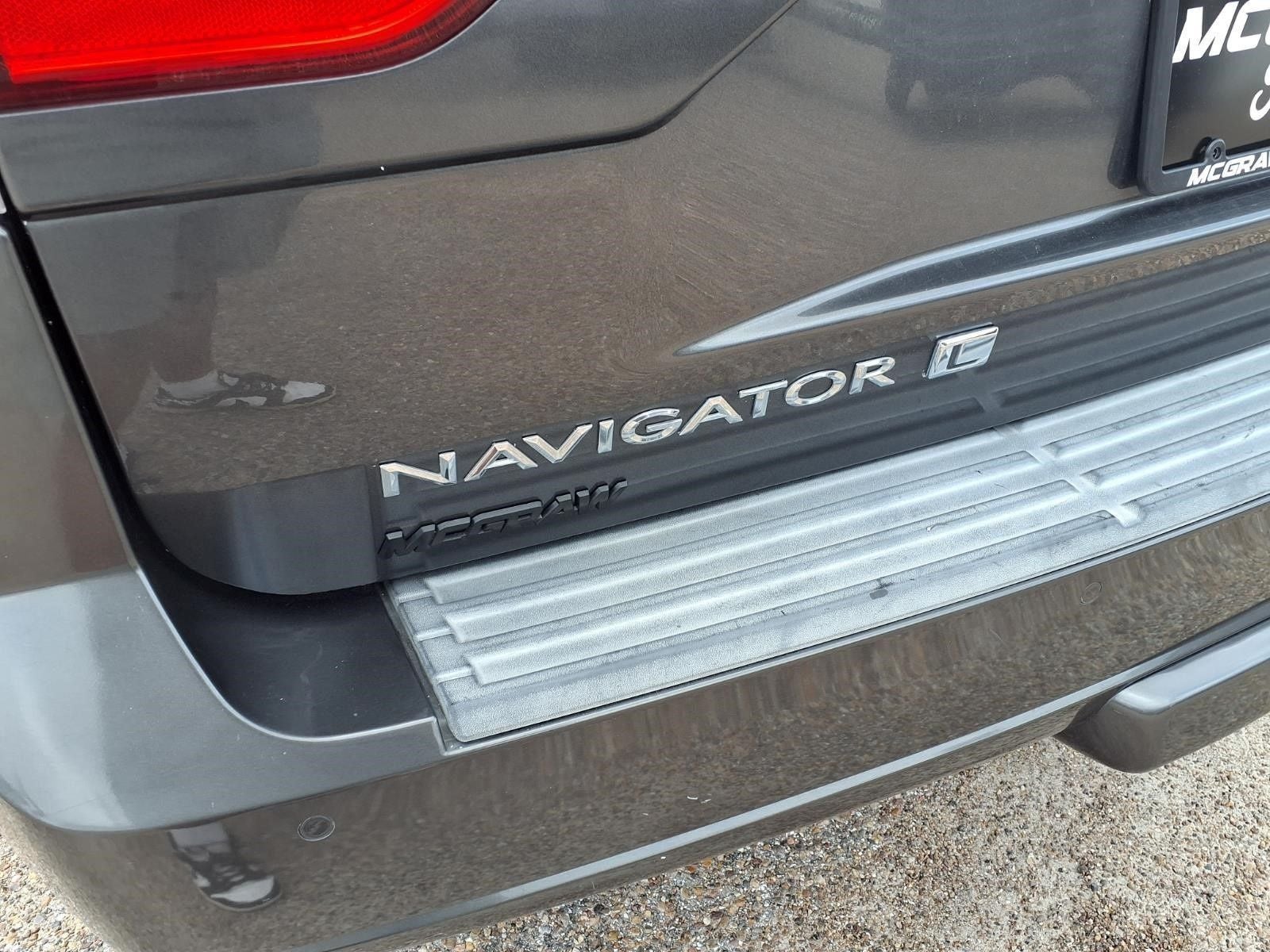2015 Lincoln Navigator L Base