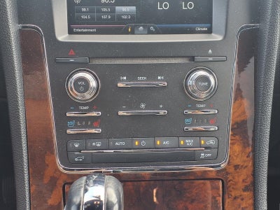 2015 Lincoln Navigator L Base