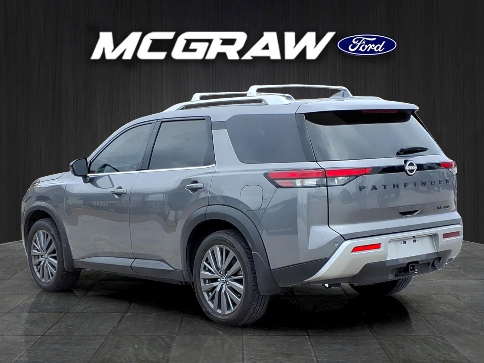 2024 Nissan Pathfinder SL