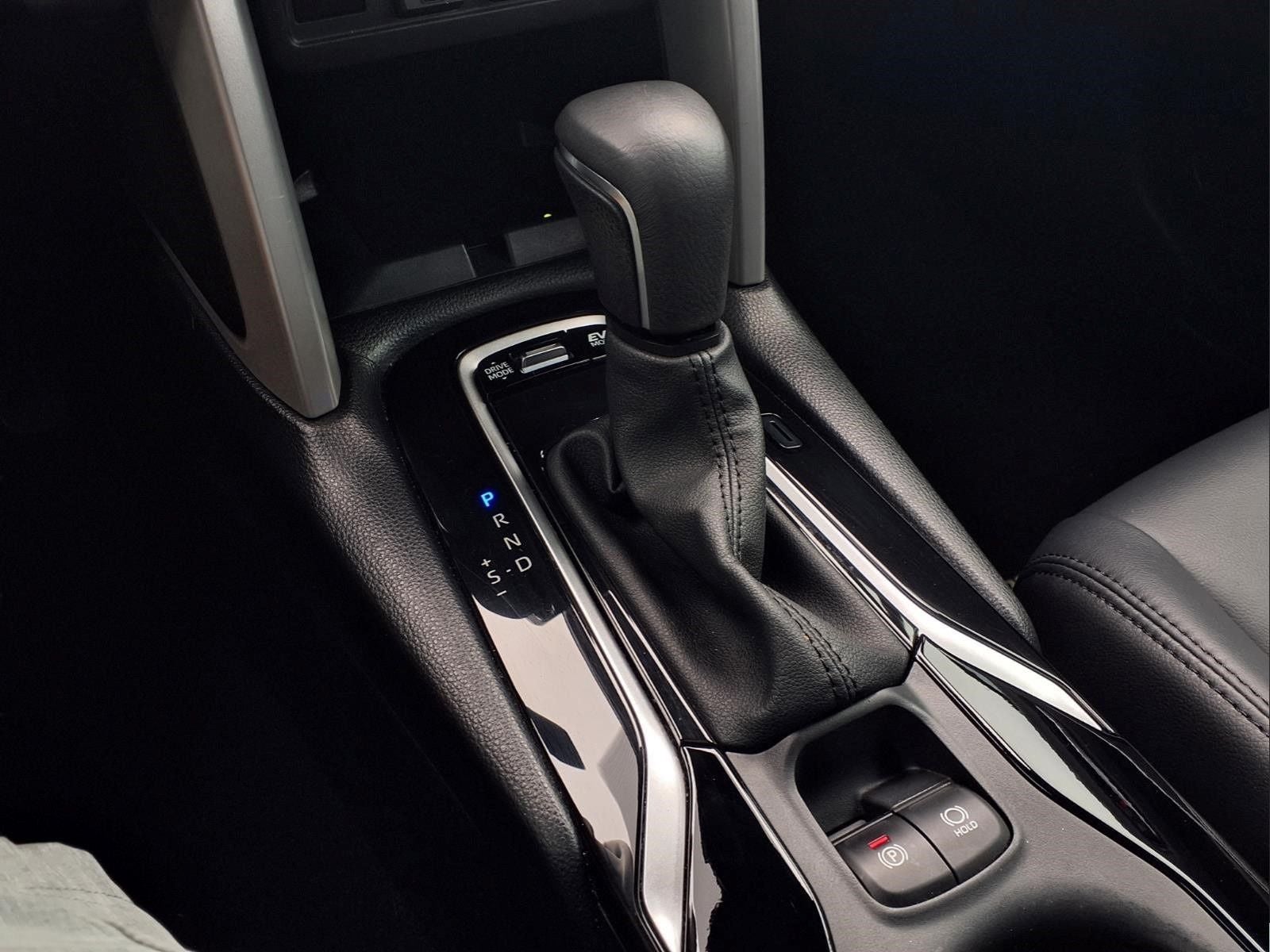 2024 Toyota Corolla Cross Hybrid XSE