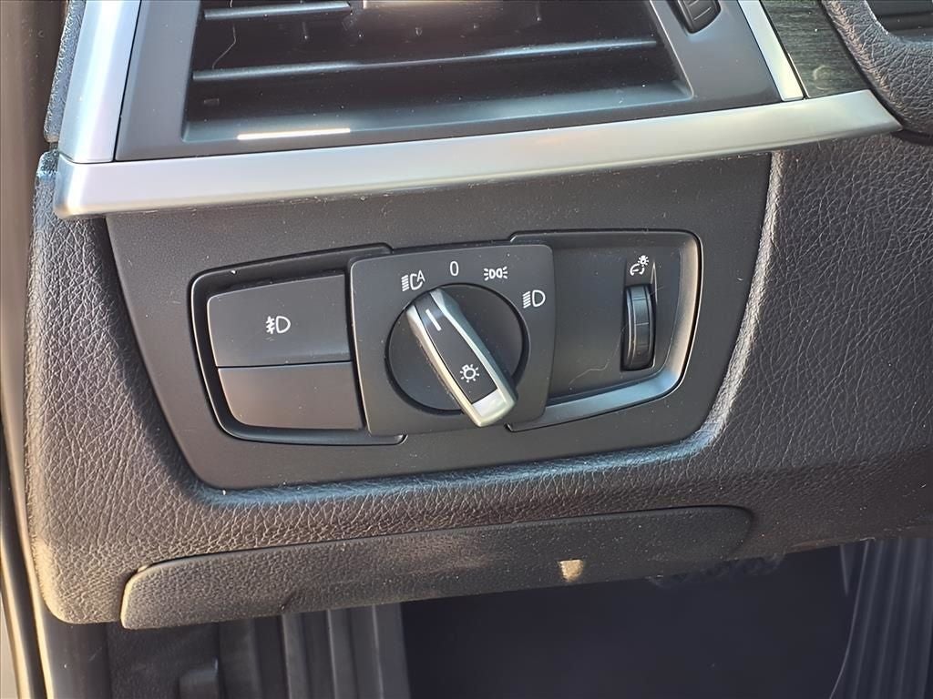 2018 BMW 3 Series 330i xDrive