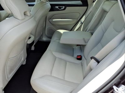 2023 Volvo XC60 B5 Core