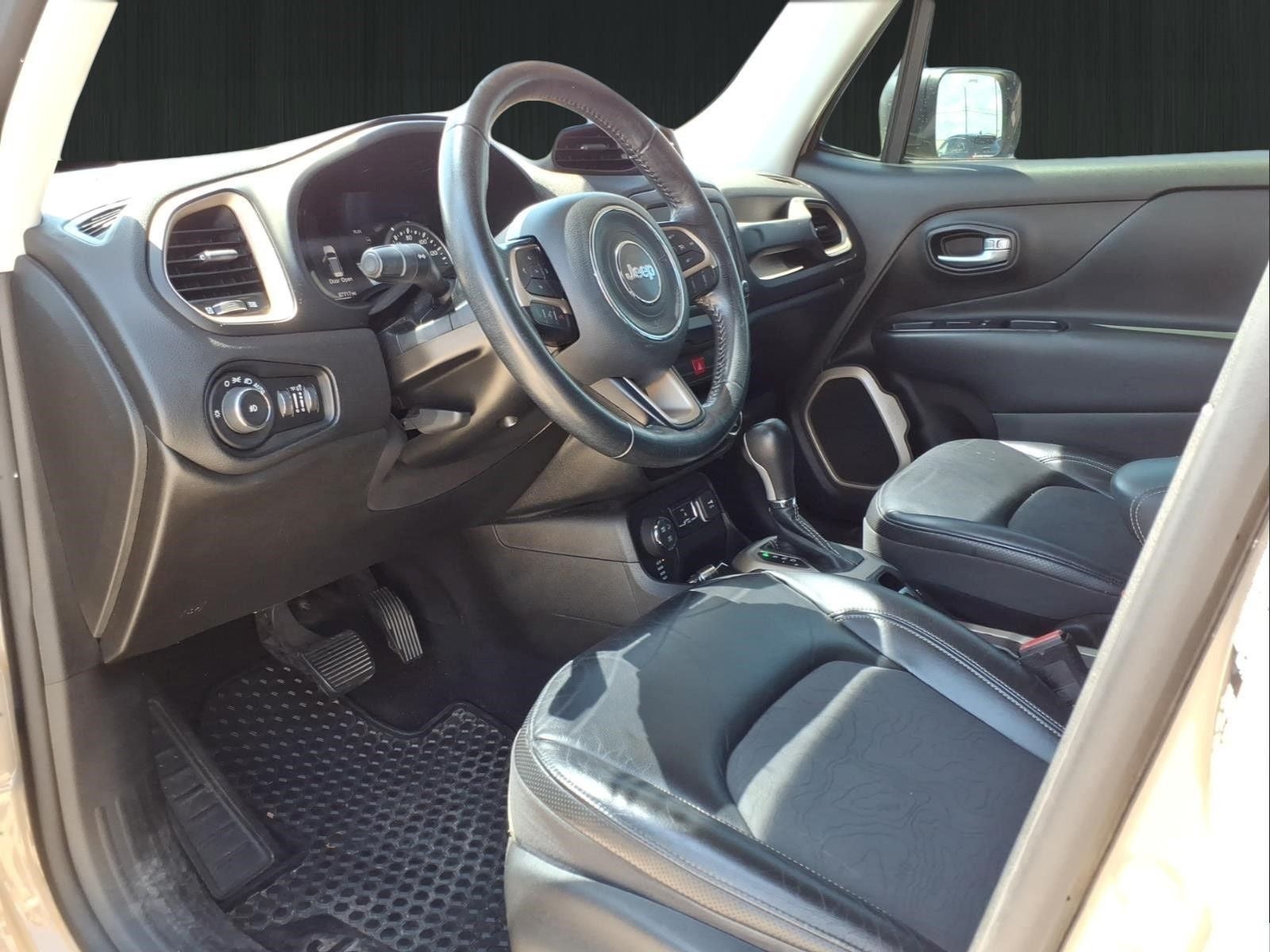 2017 Jeep Renegade Deserthawk